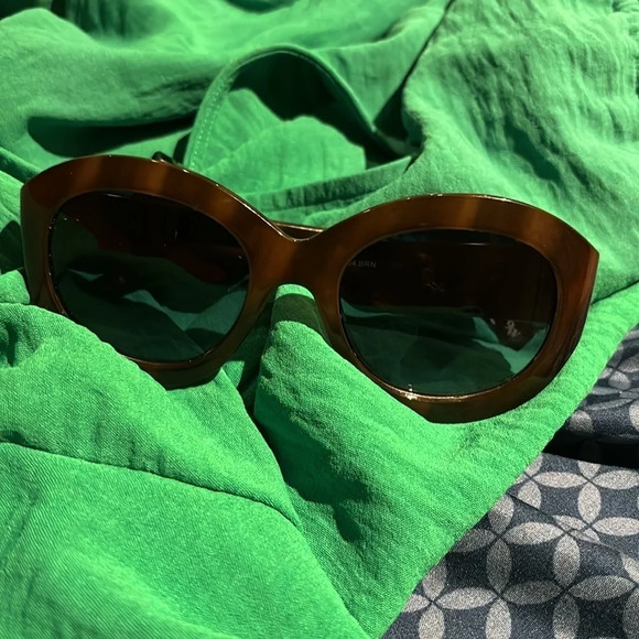 Ninewest round leopard frames chic sunglasses - Picture 8 of 13